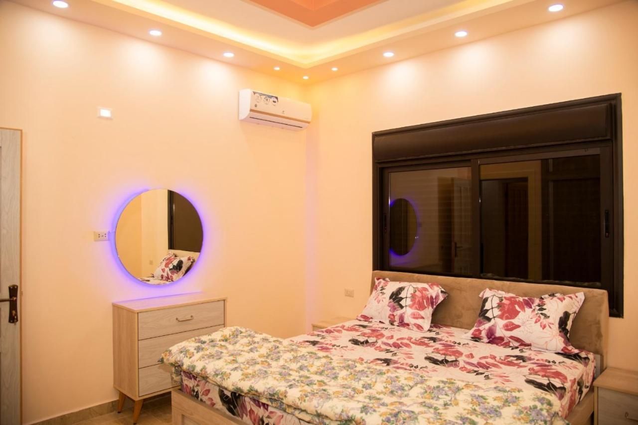 Lotus Housing For Furnished Apartments Jarash Bagian luar foto