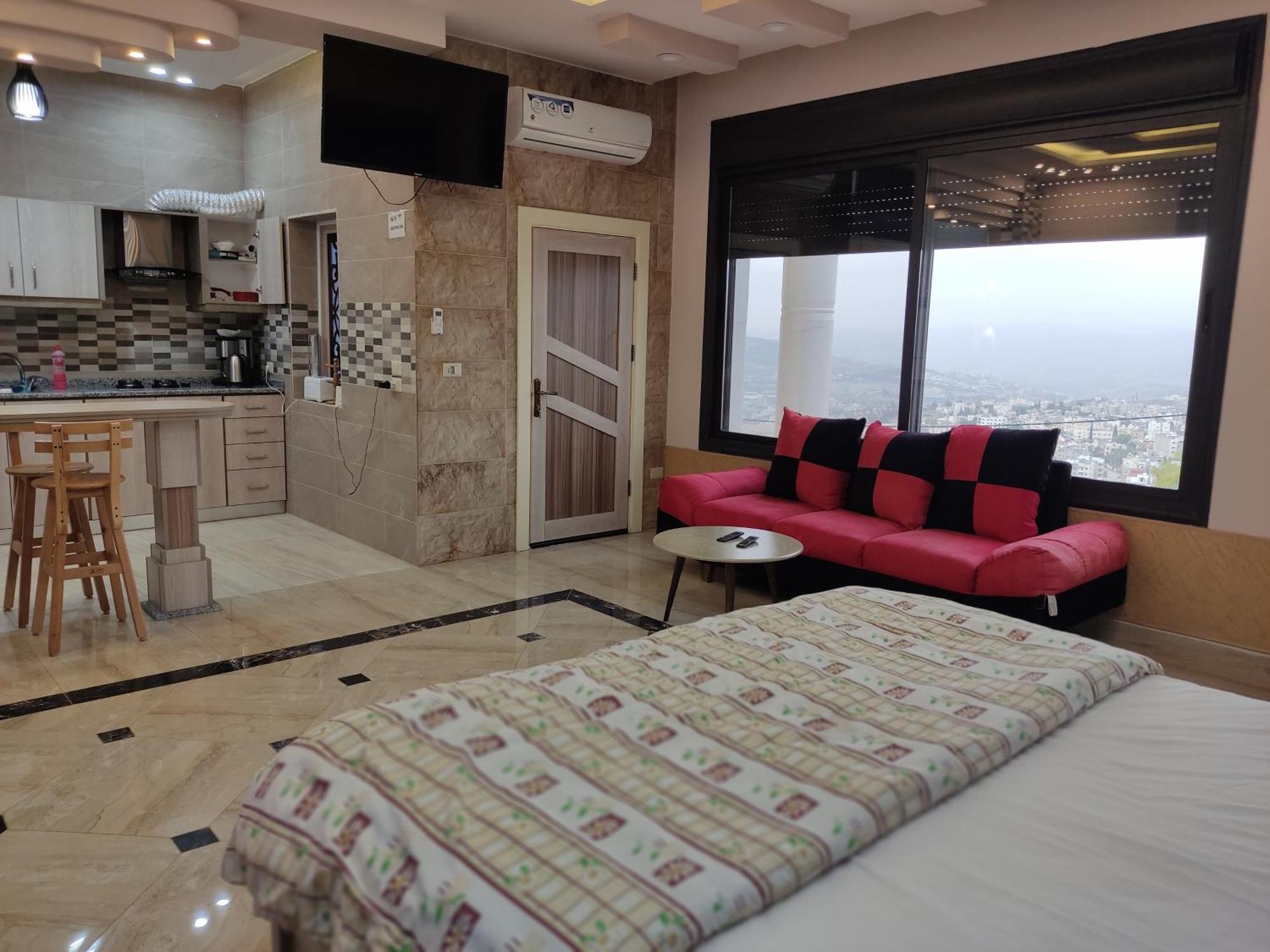 Lotus Housing For Furnished Apartments Jarash Bagian luar foto