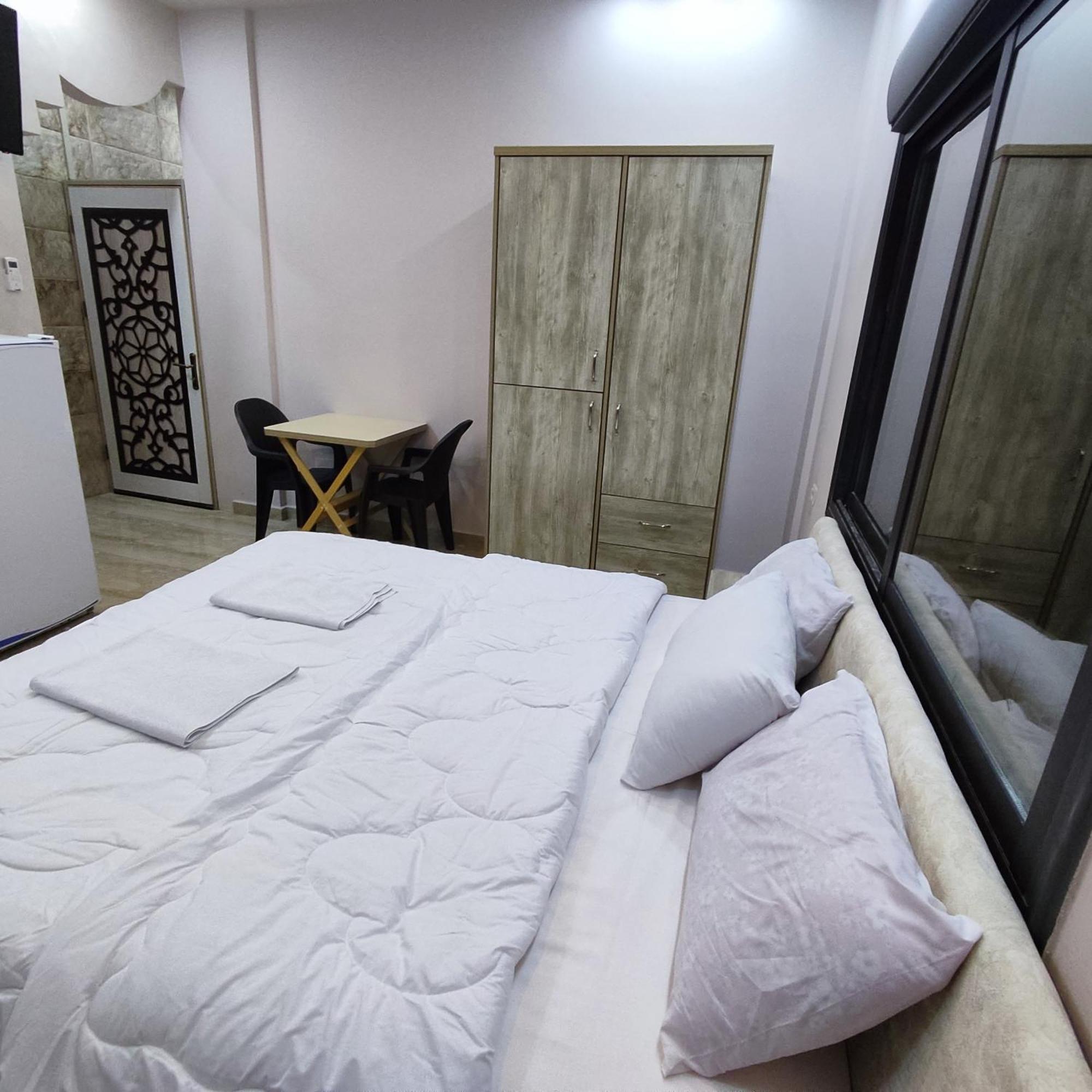 Lotus Housing For Furnished Apartments Jarash Ruang foto